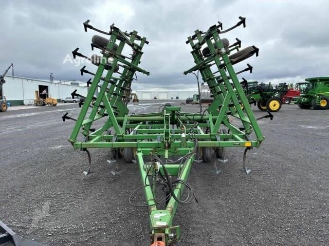 Джон Дір Другая 2001 у Обухове на Automoto.ua Зелений Джон Дір Другая, об'ємом двигуна 0 л та пробігом 0 тис. км за 20692 $, фото 4 на Automoto.ua