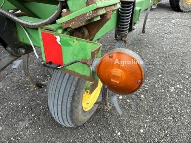 Джон Дір Другая 2001 у Обухове на Automoto.ua Зелений Джон Дір Другая, об'ємом двигуна 0 л та пробігом 0 тис. км за 20692 $, фото 14 на Automoto.ua