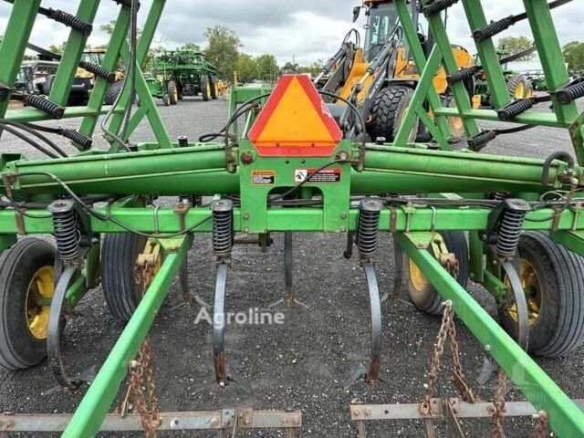 Джон Дір Другая 2001 у Обухове на Automoto.ua Зелений Джон Дір Другая, об'ємом двигуна 0 л та пробігом 0 тис. км за 20692 $, фото 7 на Automoto.ua