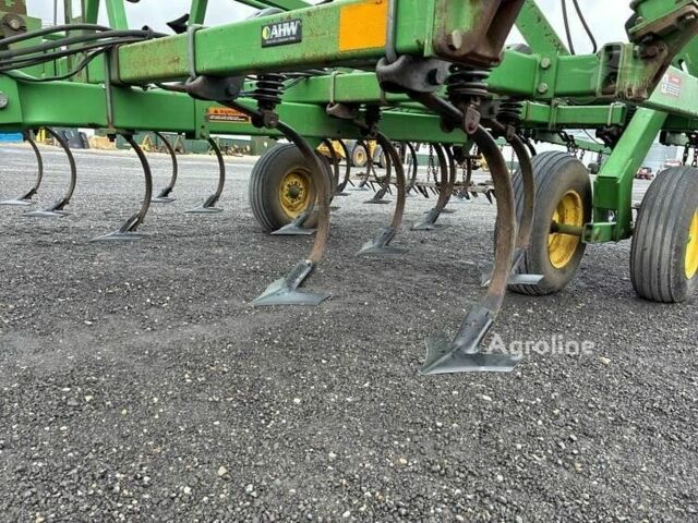 Джон Дір Другая 2001 у Обухове на Automoto.ua Зелений Джон Дір Другая, об'ємом двигуна 0 л та пробігом 0 тис. км за 20692 $, фото 9 на Automoto.ua