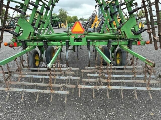 Джон Дір Другая 2001 у Обухове на Automoto.ua Зелений Джон Дір Другая, об'ємом двигуна 0 л та пробігом 0 тис. км за 20692 $, фото 21 на Automoto.ua