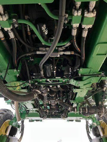 Зеленый Джон Дир R4038, объемом двигателя 0 л и пробегом 0 тыс. км за 180229 $, фото 13 на Automoto.ua