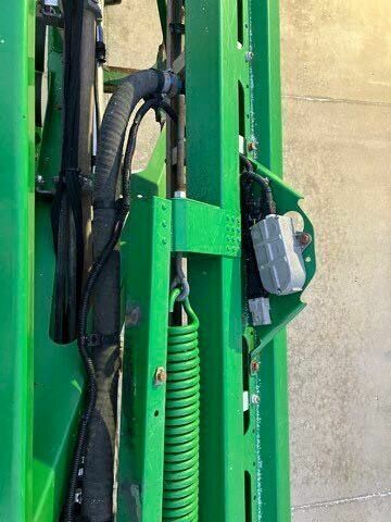 Зеленый Джон Дир R4038, объемом двигателя 0 л и пробегом 0 тыс. км за 180229 $, фото 27 на Automoto.ua