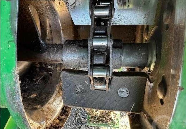 Зеленый Джон Дир S670, объемом двигателя 9 л и пробегом 10 тыс. км за 78000 $, фото 2 на Automoto.ua