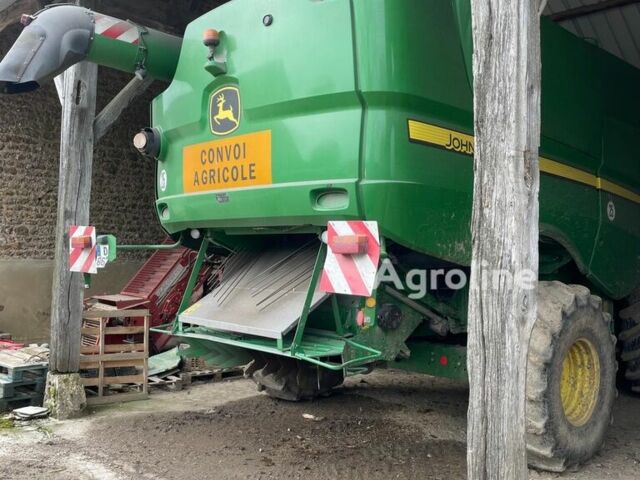 Джон Дир S670 2012 в Полтаве на Automoto.ua Зеленый Джон Дир S670, объемом двигателя 0 л и пробегом 0 тыс. км за 140432 $, фото 5 на Automoto.ua