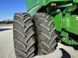 Зеленый Джон Дир S670, объемом двигателя 0 л и пробегом 0 тыс. км за 137235 $, фото 9 на Automoto.ua