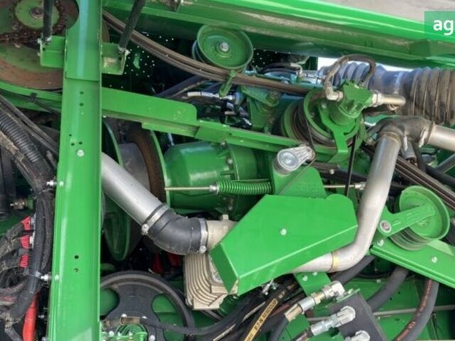Джон Дир S 680 2015 в Белой Церкве на Automoto.ua Джон Дир S 680, объемом двигателя 0 л и пробегом 0 тыс. км за 125000 $, фото 22 на Automoto.ua