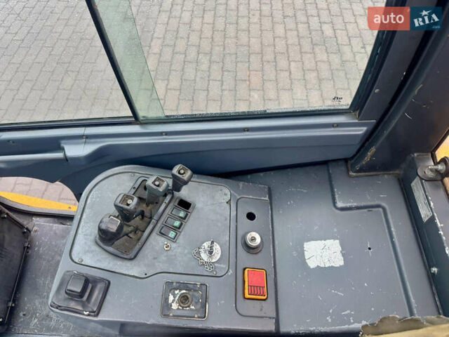 Желтый Юнгхайнрих ТФГ, объемом двигателя 4.3 л и пробегом 0 тыс. км за 12800 $, фото 10 на Automoto.ua