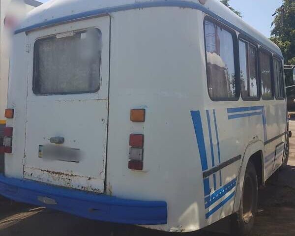 КАВЗ 685 1985 в Днепре (Днепропетровске) на Automoto.ua Белый КАВЗ 685, объемом двигателя 4.25 л и пробегом 93 тыс. км за 3000 $, фото 3 на Automoto.ua