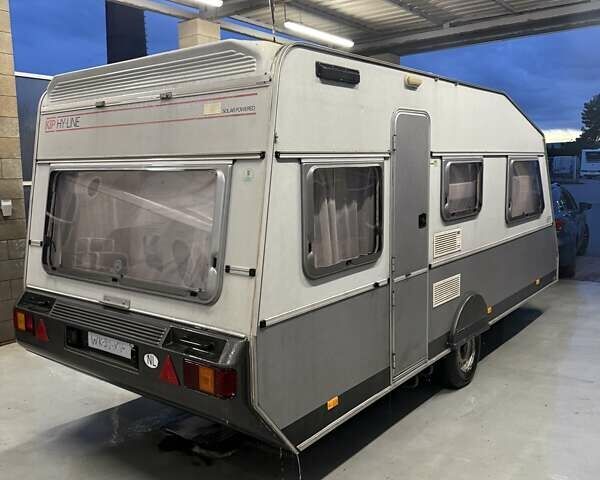 КІП Hy Line 1994 у Чернівцях на Automoto.ua Сірий КІП Hy Line, об'ємом двигуна 0 л та пробігом 8 тис. км за 3967 $, фото 2 на Automoto.ua