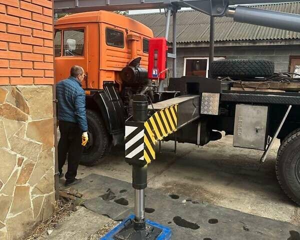 Оранжевый КС 557, объемом двигателя 0 л и пробегом 50 тыс. км за 56000 $, фото 3 на Automoto.ua