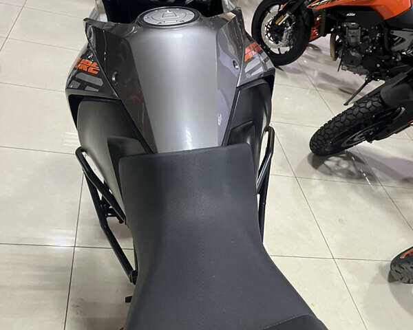 Серый КТМ 1190 Adventure, объемом двигателя 1.2 л и пробегом 59 тыс. км за 11500 $, фото 10 на Automoto.ua