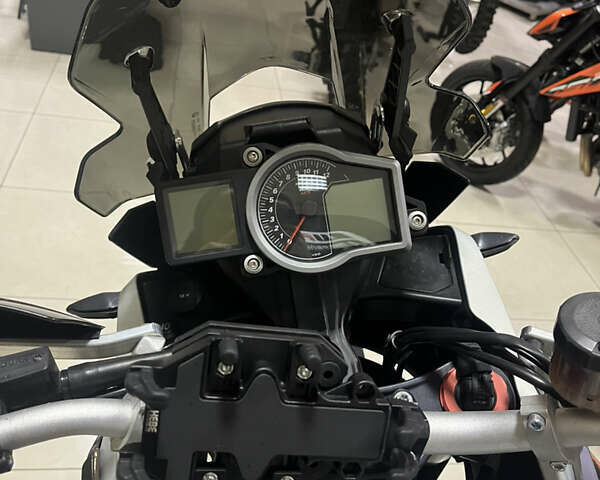 Серый КТМ 1190 Adventure, объемом двигателя 1.2 л и пробегом 59 тыс. км за 11500 $, фото 7 на Automoto.ua