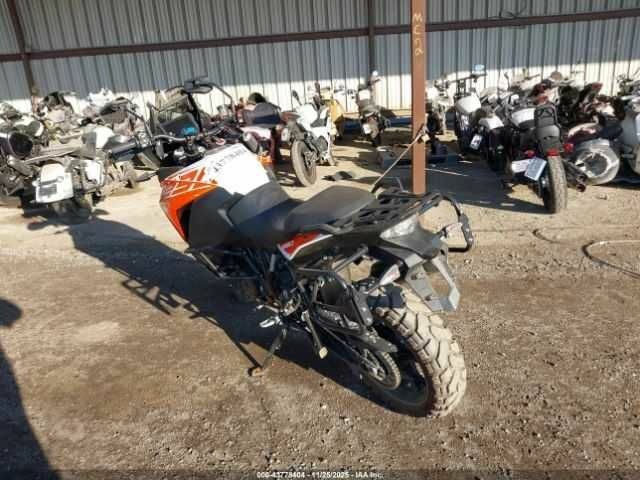 КТМ 1290 Super Adventure, объемом двигателя 1.29 л и пробегом 0 тыс. км за 2300 $, фото 2 на Automoto.ua