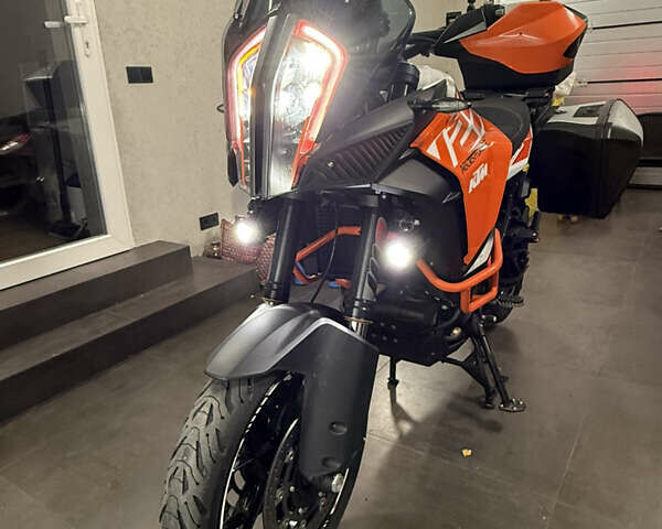 КТМ 1290 Super Adventure 2017 у Буче на Automoto.ua Помаранчевий КТМ 1290 Super Adventure, об'ємом двигуна 1.3 л та пробігом 48 тис. км за 12900 $, фото 7 на Automoto.ua