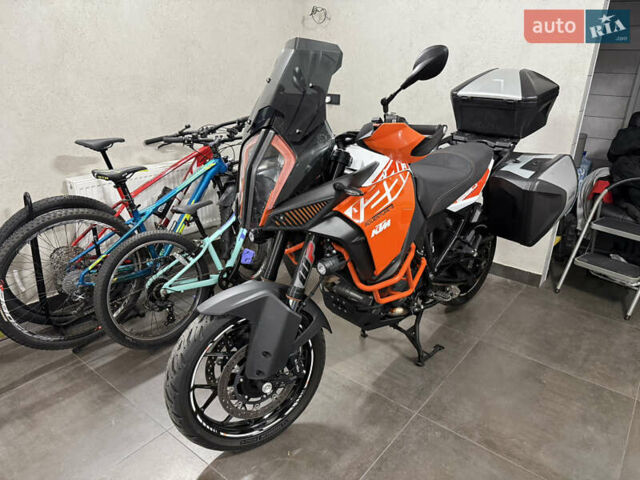 КТМ 1290 Super Adventure 2017 у Буче на Automoto.ua Помаранчевий КТМ 1290 Super Adventure, об'ємом двигуна 1.3 л та пробігом 48 тис. км за 12900 $, фото 14 на Automoto.ua