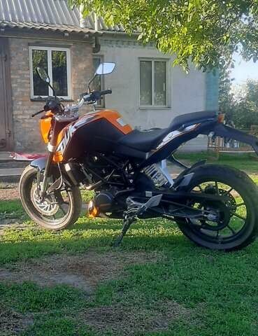 КТМ 200 2012 в Белой Церкве на Automoto.ua Красный КТМ 200, объемом двигателя 0.2 л и пробегом 4 тыс. км за 2700 $, фото 1 на Automoto.ua