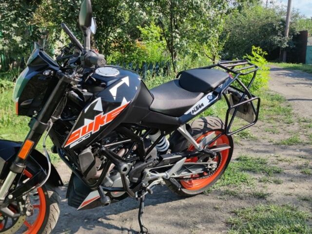 КТМ 200 Duke, объемом двигателя 0.2 л и пробегом 0 тыс. км за 3100 $, фото 2 на Automoto.ua