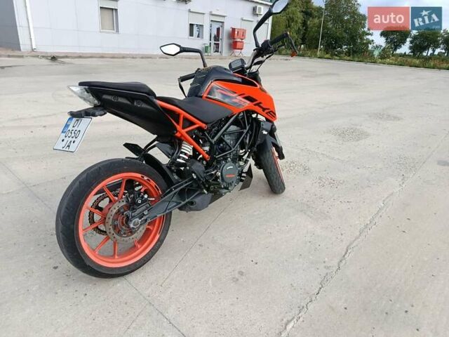 Оранжевый КТМ 200 Duke, объемом двигателя 0.2 л и пробегом 22 тыс. км за 3500 $, фото 7 на Automoto.ua