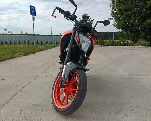Оранжевый КТМ 200 Duke, объемом двигателя 0.2 л и пробегом 22 тыс. км за 3500 $, фото 3 на Automoto.ua