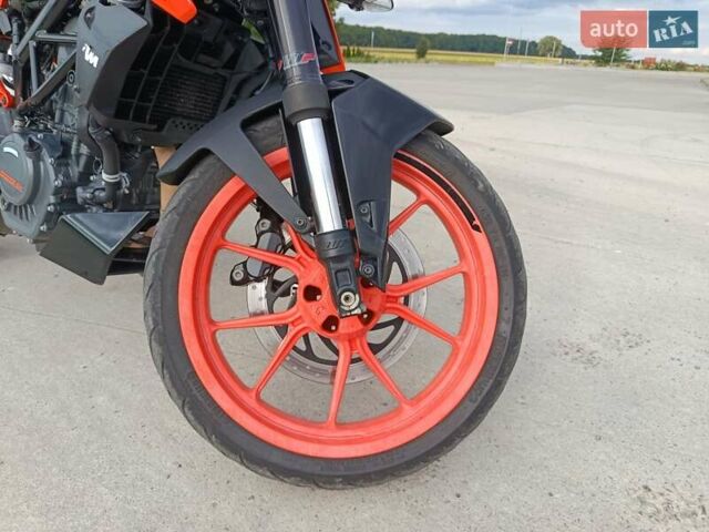 Оранжевый КТМ 200 Duke, объемом двигателя 0.2 л и пробегом 22 тыс. км за 3500 $, фото 14 на Automoto.ua