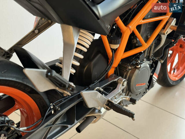 КТМ 250 Duke 2016 в Киеве на Automoto.ua КТМ 250 Duke, объемом двигателя 0.25 л и пробегом 24 тыс. км за 3300 $, фото 24 на Automoto.ua