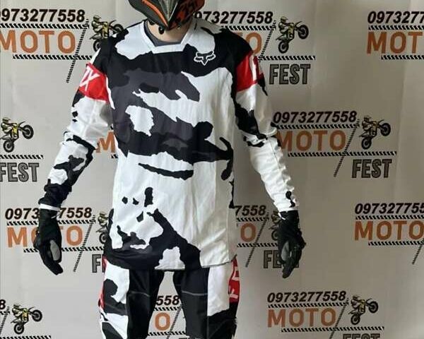 КТМ 250 SX-F, объемом двигателя 0 л и пробегом 2 тыс. км за 3000 $, фото 2 на Automoto.ua