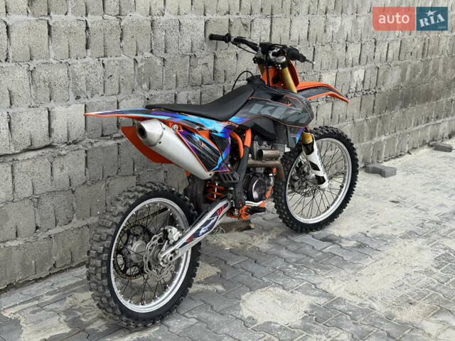 КТМ 250 SX-F, объемом двигателя 0.25 л и пробегом 1 тыс. км за 3400 $, фото 1 на Automoto.ua
