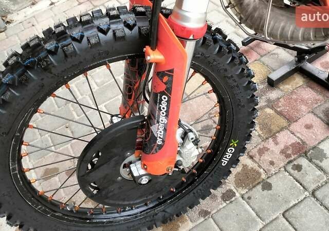 КТМ 300 EXC, объемом двигателя 0 л и пробегом 300 тыс. км за 8200 $, фото 6 на Automoto.ua