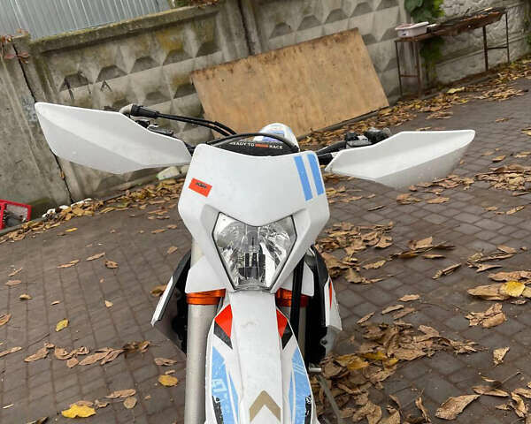 КТМ 350 EXC-F 2023 у Вінниці на Automoto.ua КТМ 350 EXC-F, об'ємом двигуна 0 л та пробігом 1 тис. км за 14500 $, фото 10 на Automoto.ua