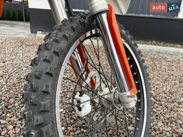 КТМ 350 EXC-F 2012 у Києві на Automoto.ua Помаранчевий КТМ 350 EXC-F, об'ємом двигуна 0.35 л та пробігом 3 тис. км за 4200 $, фото 5 на Automoto.ua