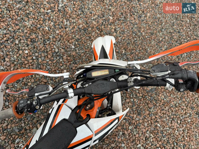 КТМ 350 EXC-F 2012 у Києві на Automoto.ua Помаранчевий КТМ 350 EXC-F, об'ємом двигуна 0.35 л та пробігом 3 тис. км за 4200 $, фото 4 на Automoto.ua