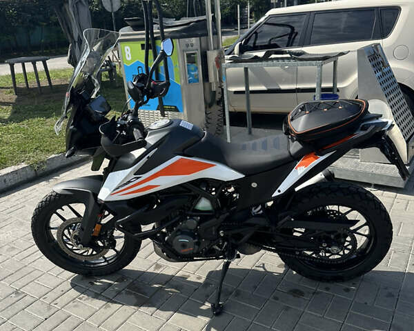 Білий КТМ 390 Adventure, об'ємом двигуна 0.37 л та пробігом 5 тис. км за 5500 $, фото 1 на Automoto.ua