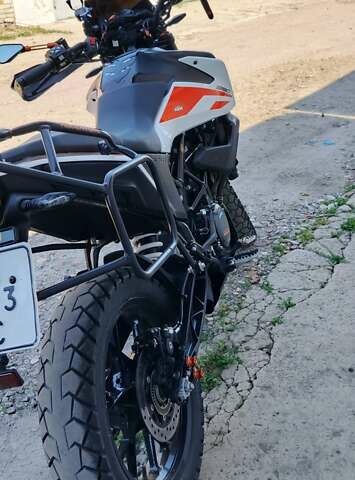 Білий КТМ 390 Adventure, об'ємом двигуна 0.37 л та пробігом 17 тис. км за 5100 $, фото 1 на Automoto.ua