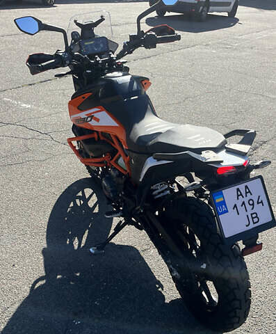 Черный КТМ 390 Adventure, объемом двигателя 0.37 л и пробегом 6 тыс. км за 7000 $, фото 3 на Automoto.ua