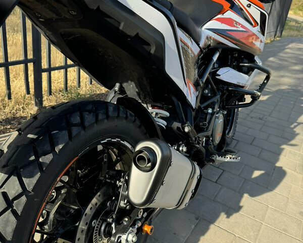 КТМ 390 Adventure, объемом двигателя 0.39 л и пробегом 22 тыс. км за 4900 $, фото 4 на Automoto.ua