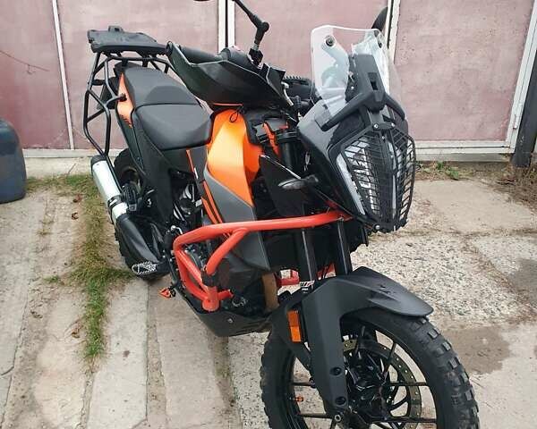 Оранжевый КТМ 390 Adventure, объемом двигателя 0.37 л и пробегом 20 тыс. км за 4600 $, фото 2 на Automoto.ua