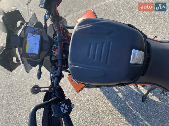 КТМ 390 Adventure 2020 у Харкові на Automoto.ua Помаранчевий КТМ 390 Adventure, об'ємом двигуна 0.37 л та пробігом 18 тис. км за 5000 $, фото 4 на Automoto.ua
