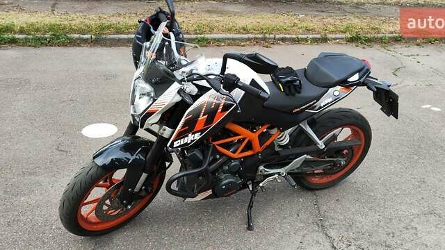 КТМ 390 Duke 2016 у Черкасах на Automoto.ua Білий КТМ 390 Duke, об'ємом двигуна 0.39 л та пробігом 15 тис. км за 3800 $, фото 3 на Automoto.ua