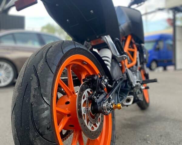 Черный КТМ 390 Duke, объемом двигателя 0 л и пробегом 15 тыс. км за 3800 $, фото 9 на Automoto.ua