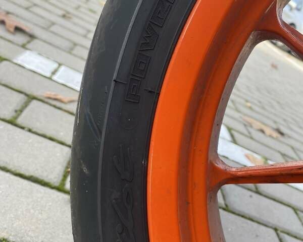 Черный КТМ 390 Duke, объемом двигателя 0.37 л и пробегом 14 тыс. км за 4400 $, фото 3 на Automoto.ua