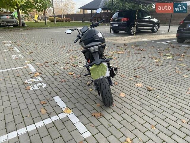 Черный КТМ 390 Duke, объемом двигателя 0.37 л и пробегом 14 тыс. км за 4400 $, фото 1 на Automoto.ua
