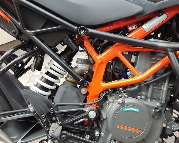 КТМ 390 Duke 2023 в Львове на Automoto.ua Черный КТМ 390 Duke, объемом двигателя 0.37 л и пробегом 5 тыс. км за 5800 $, фото 15 на Automoto.ua