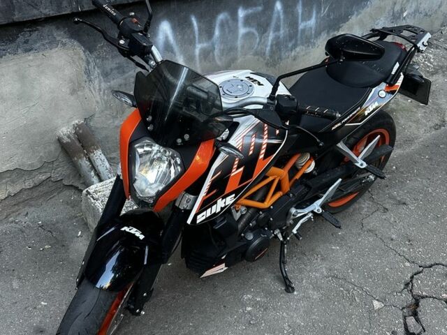 КТМ 390 Duke, объемом двигателя 0.39 л и пробегом 0 тыс. км за 3500 $, фото 4 на Automoto.ua