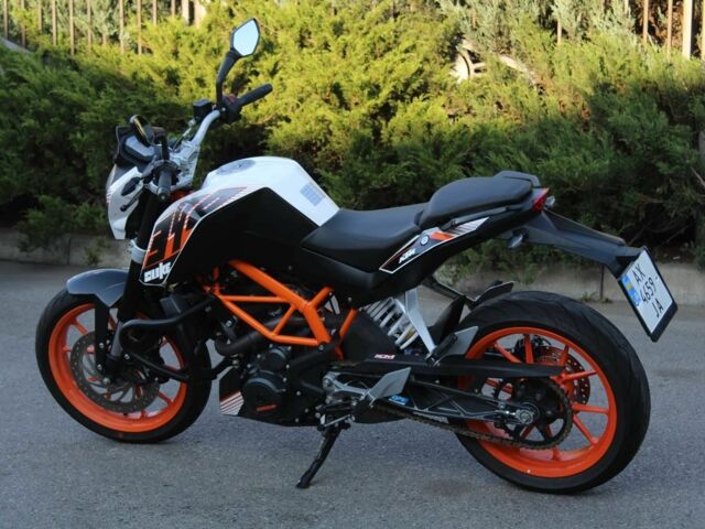КТМ 390 Duke, об'ємом двигуна 0.39 л та пробігом 0 тис. км за 3500 $, фото 4 на Automoto.ua