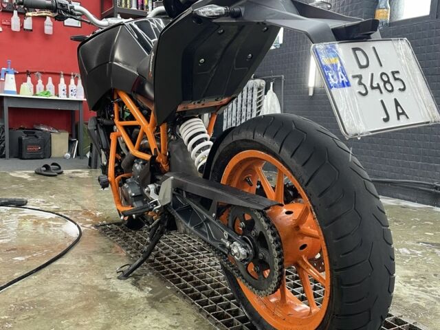 КТМ 390 Duke, объемом двигателя 0.37 л и пробегом 0 тыс. км за 1999 $, фото 6 на Automoto.ua