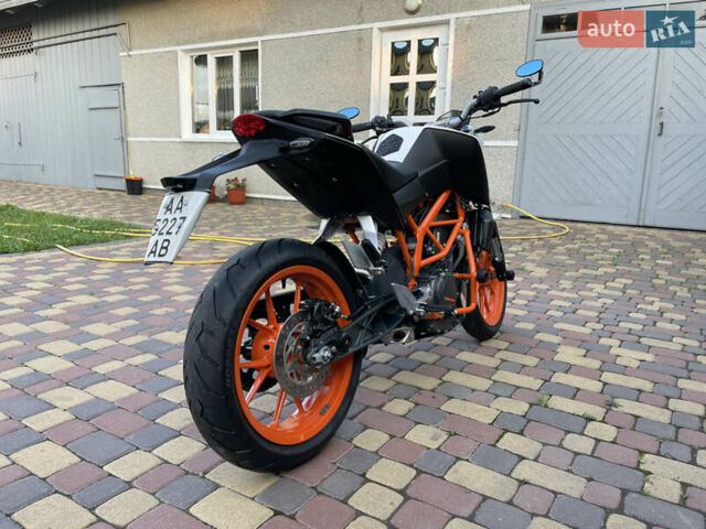 КТМ 390 Duke, об'ємом двигуна 0.39 л та пробігом 4 тис. км за 4850 $, фото 5 на Automoto.ua