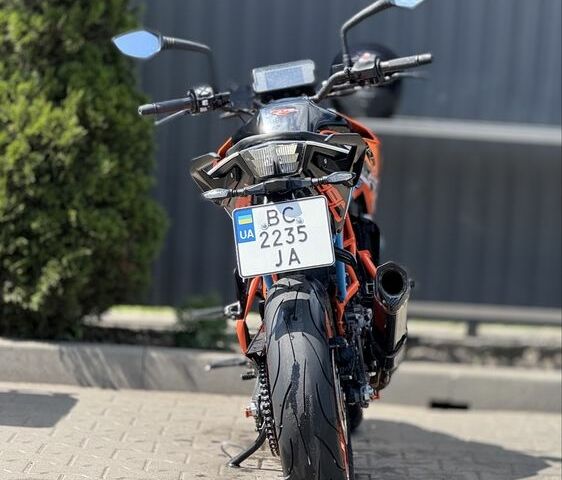 КТМ 390 Duke, объемом двигателя 0.37 л и пробегом 0 тыс. км за 3878 $, фото 3 на Automoto.ua