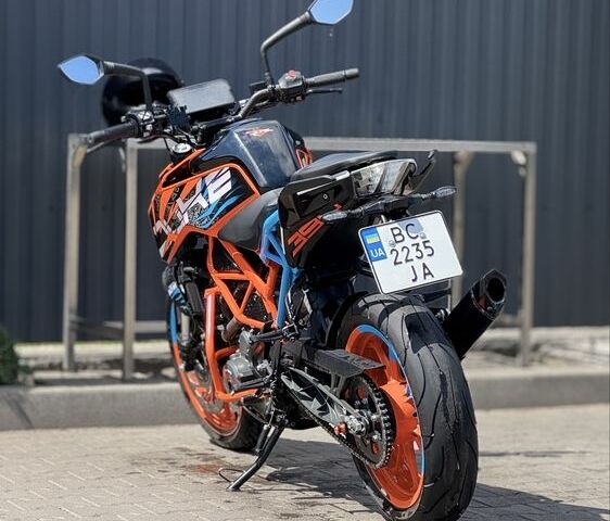 КТМ 390 Duke, объемом двигателя 0.37 л и пробегом 0 тыс. км за 3878 $, фото 2 на Automoto.ua