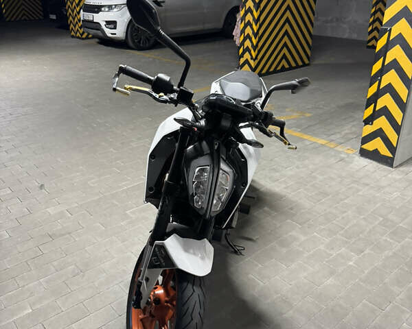 КТМ 390 Duke 2020 в Киеве на Automoto.ua КТМ 390 Duke, объемом двигателя 0.39 л и пробегом 13 тыс. км за 4200 $, фото 2 на Automoto.ua